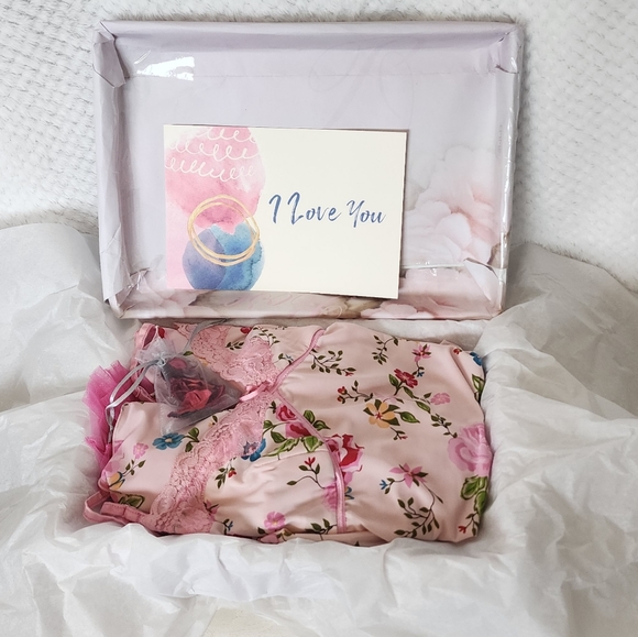 PETER ALEXANDER size 10/12 babydoll nightgown..gift wrapped - Picture 14 of 16